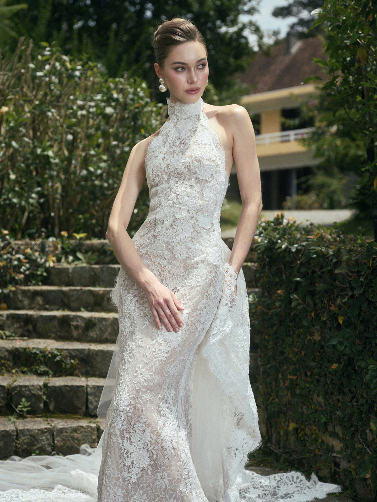 AMOUR LACE GOWN