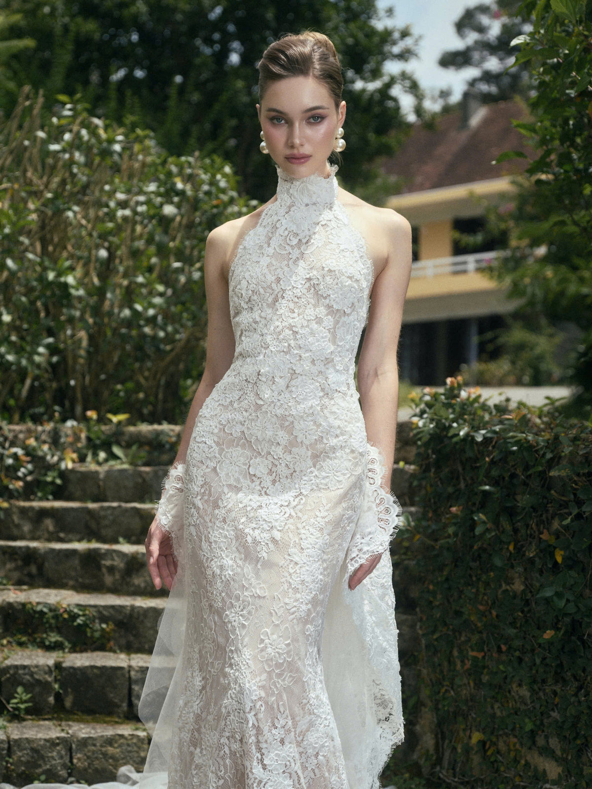 AMOUR LACE GOWN