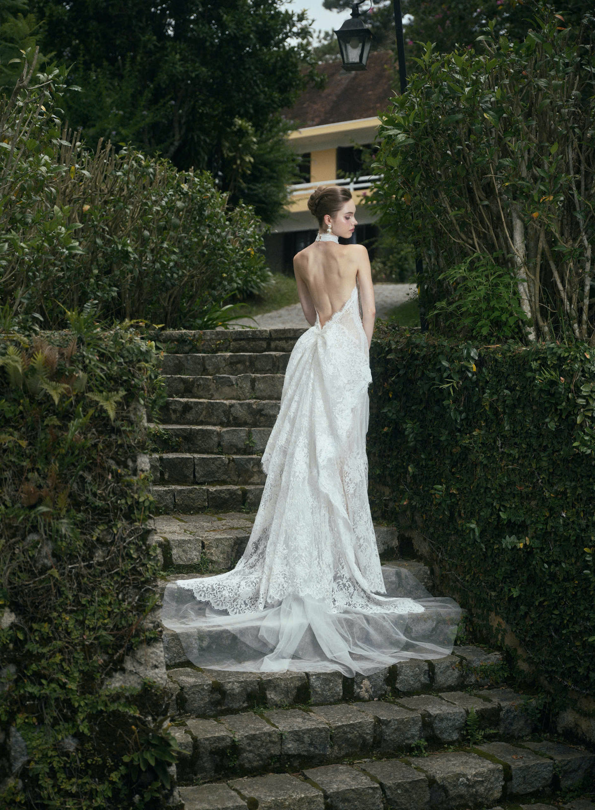 AMOUR LACE GOWN