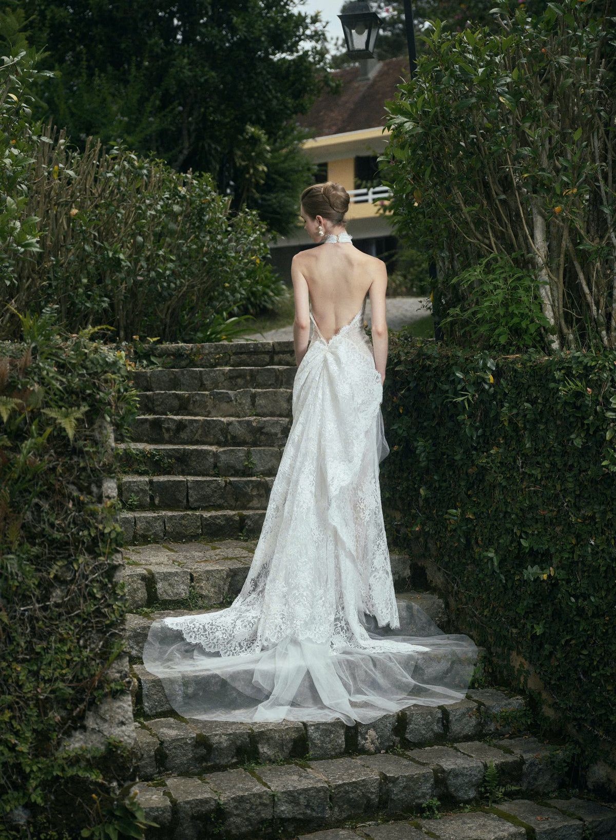 AMOUR LACE GOWN
