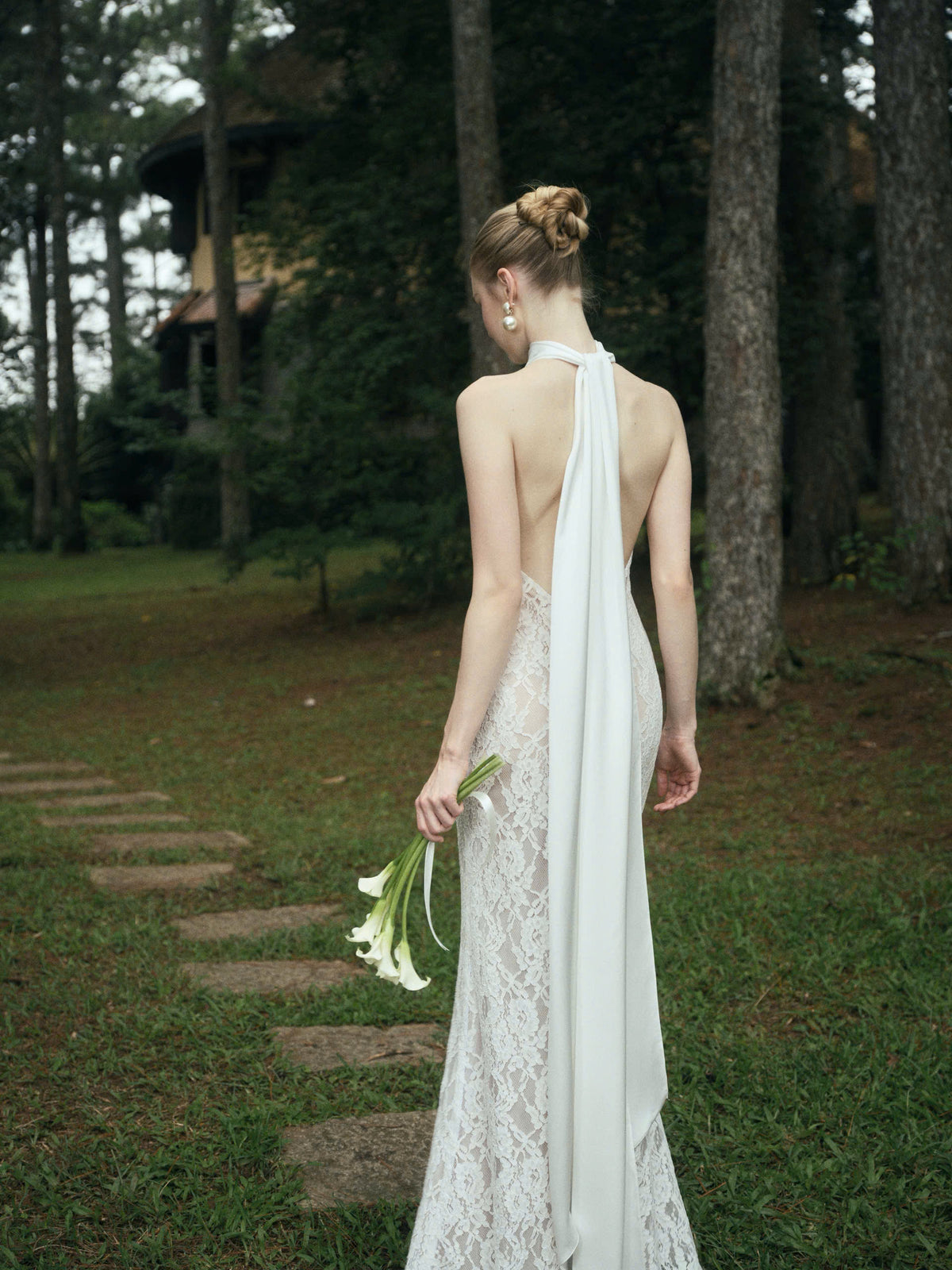 DELIA LACE GOWN