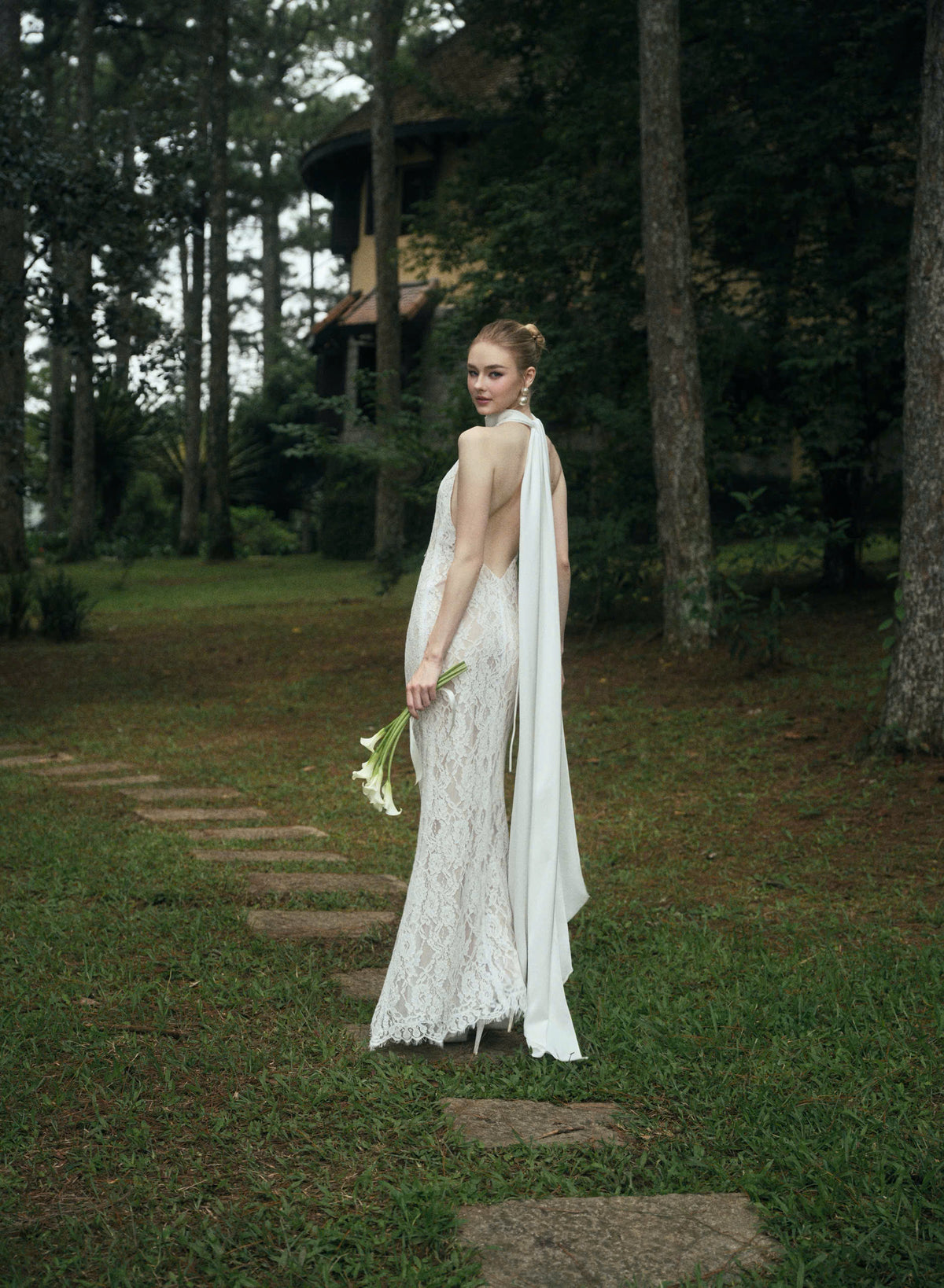 DELIA LACE GOWN