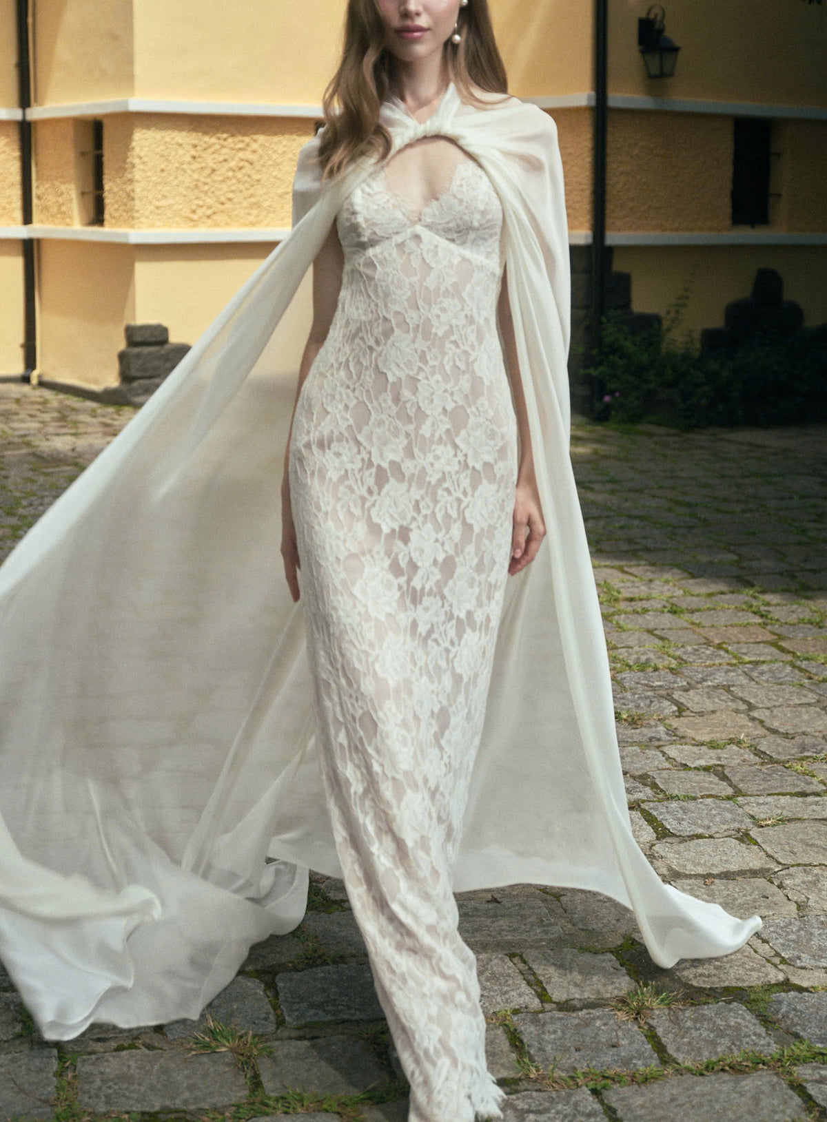 LA ROSEE LACE DRESS & LUNE CLOAK