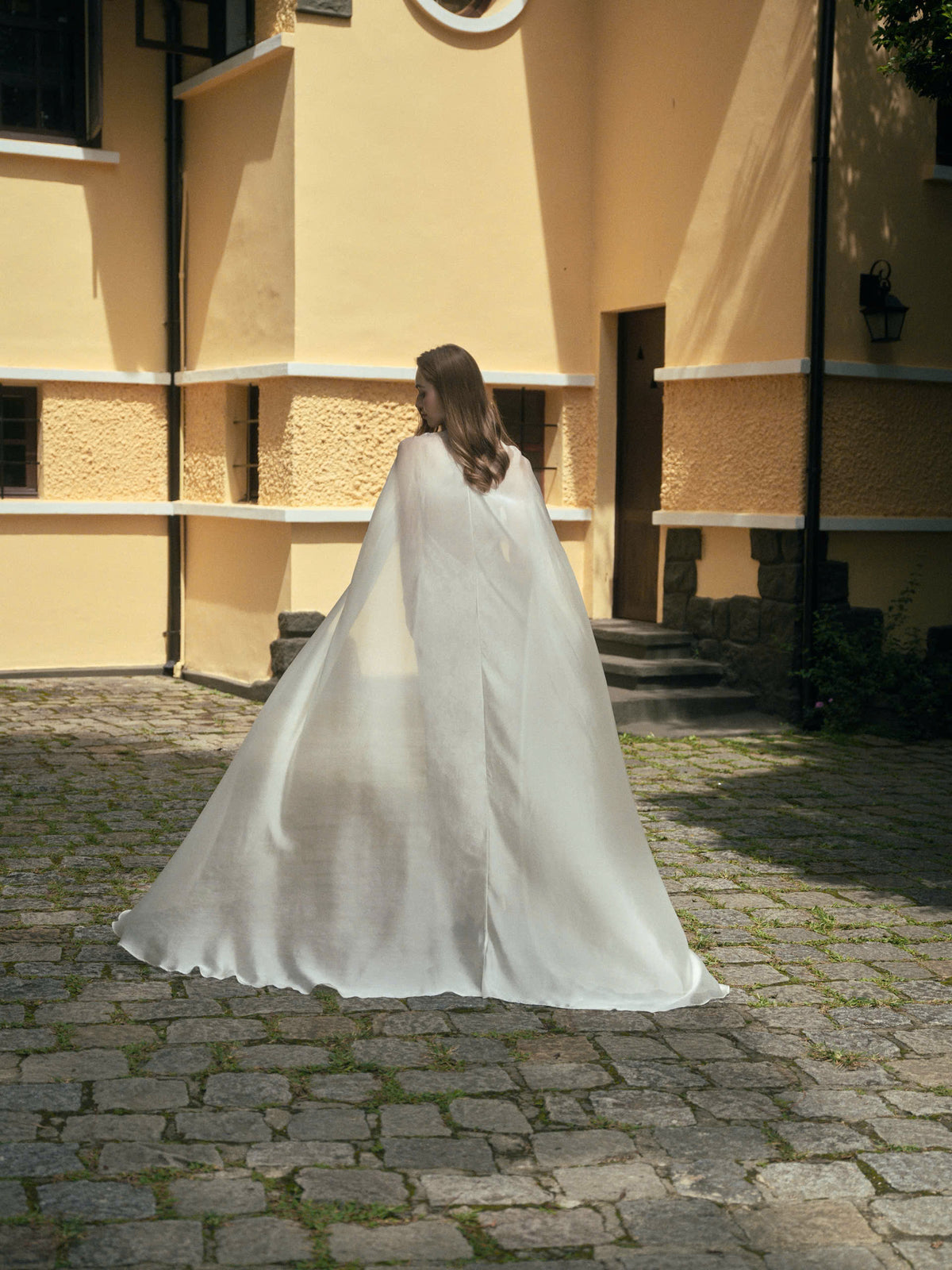 LA ROSEE LACE DRESS & LUNE CLOAK