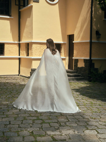 LA ROSEE LACE DRESS & LUNE CLOAK