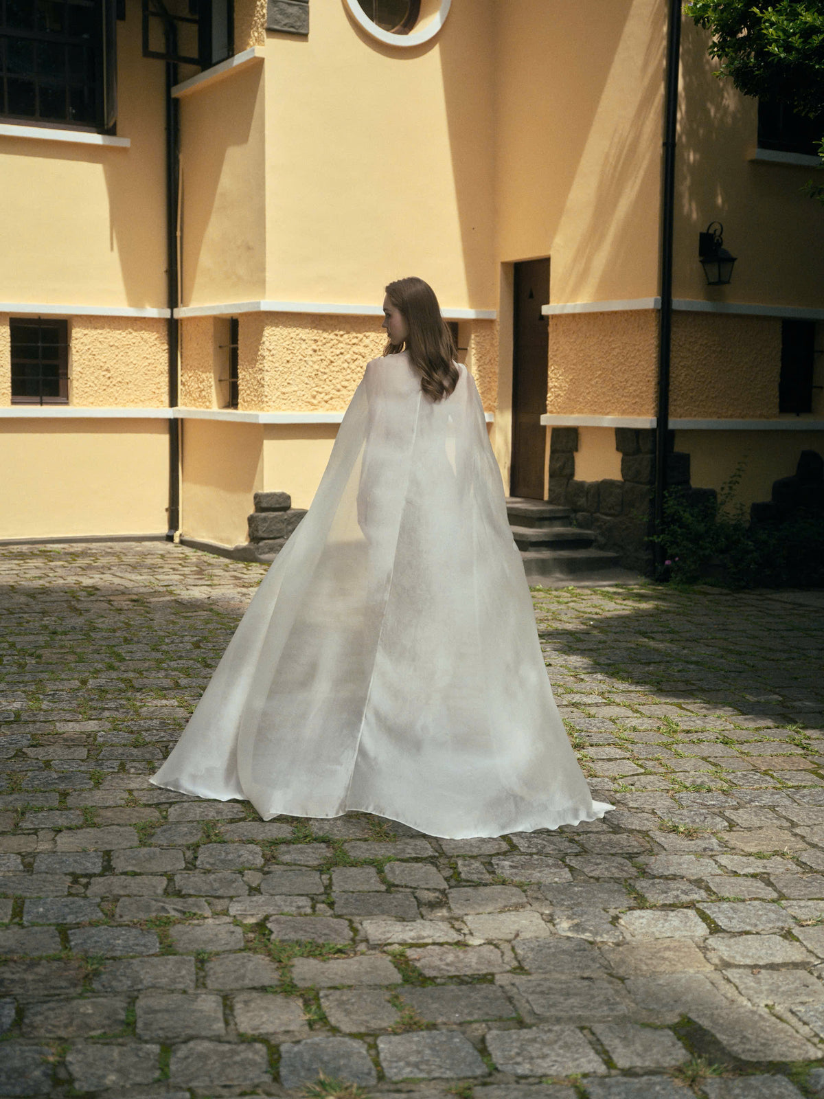 LA ROSEE LACE DRESS & LUNE CLOAK