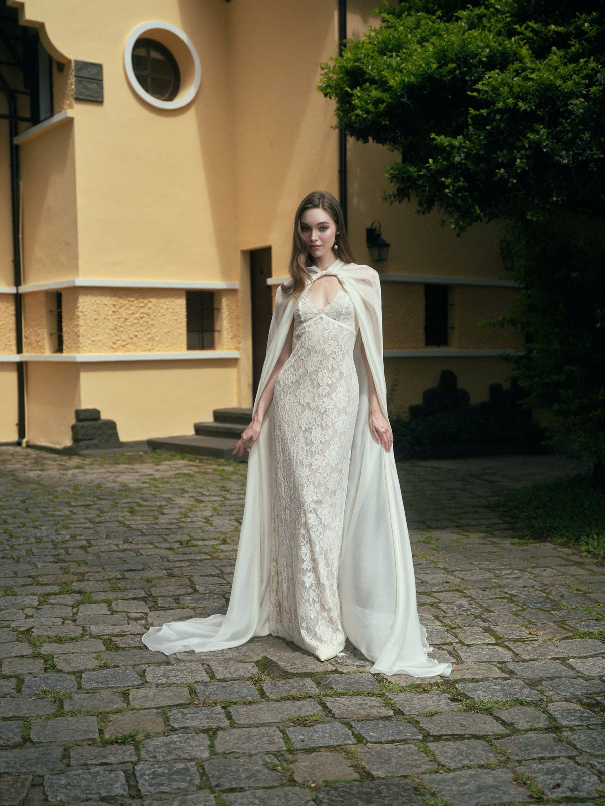 LA ROSEE LACE DRESS & LUNE CLOAK