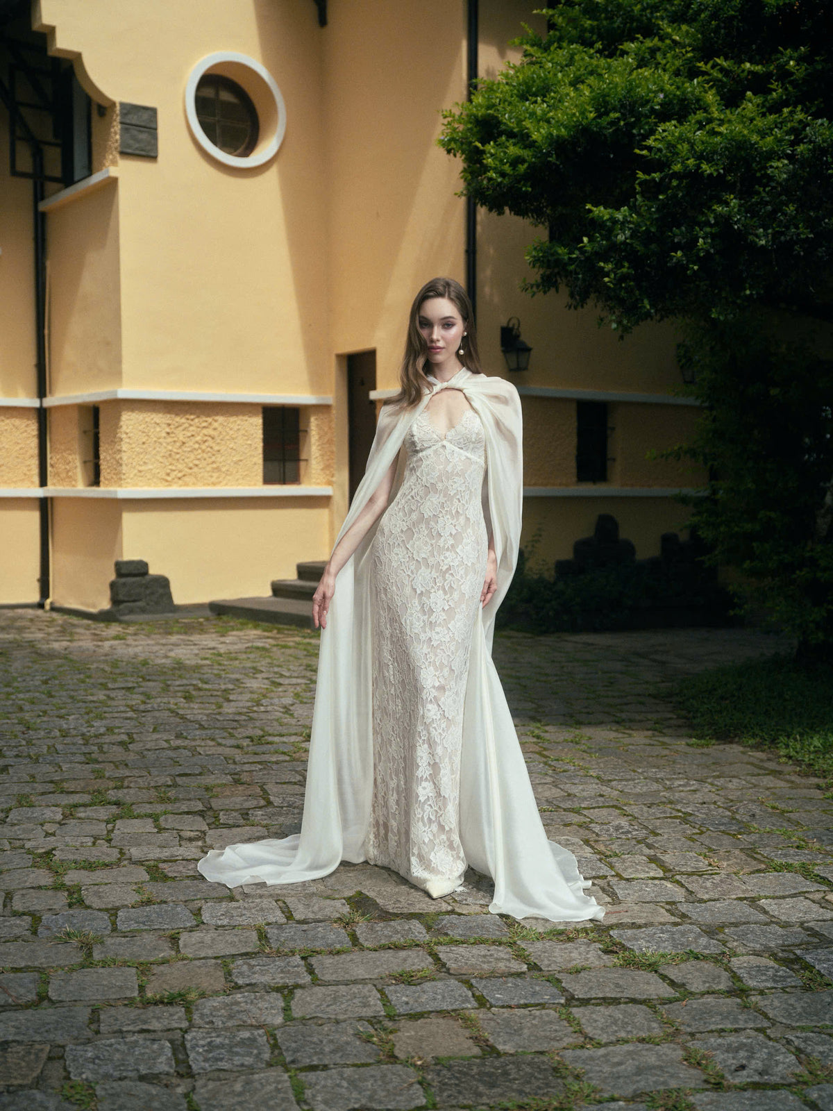 LA ROSEE LACE DRESS & LUNE CLOAK