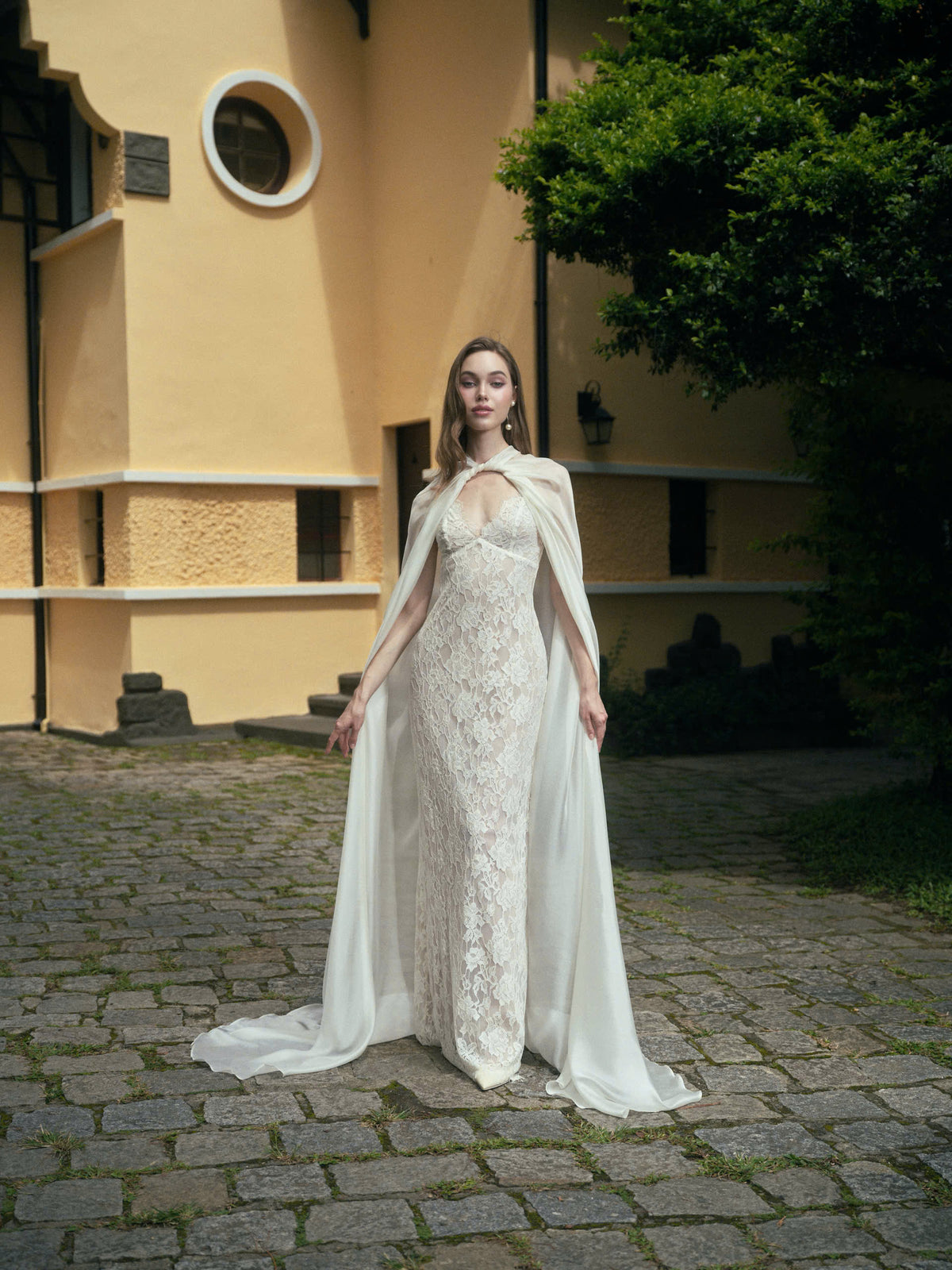 LA ROSEE LACE DRESS & LUNE CLOAK