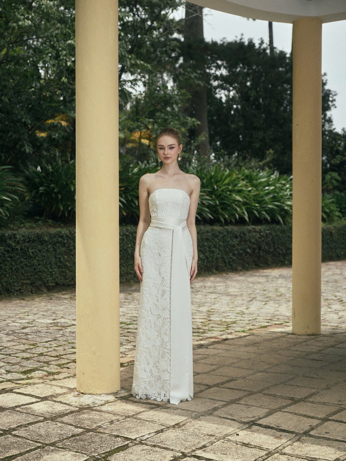 TULIP LACE GOWN