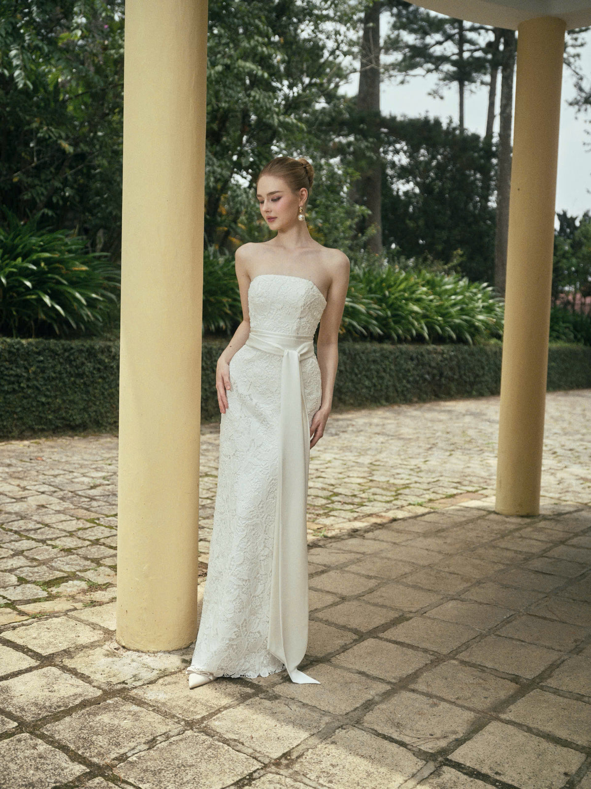 TULIP LACE GOWN