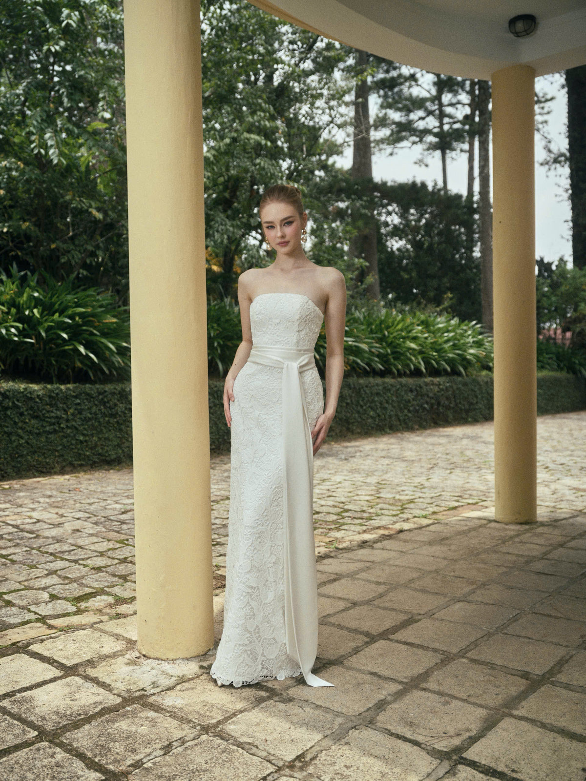 TULIP LACE GOWN