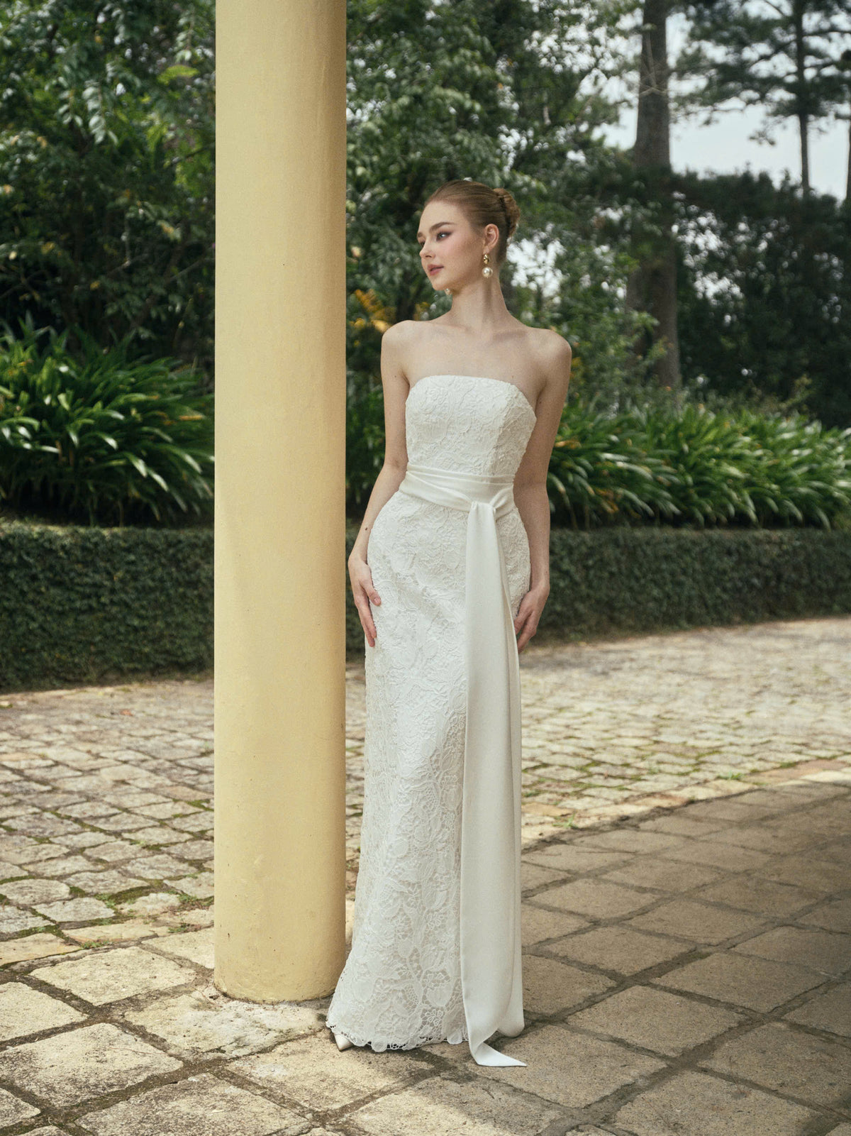 TULIP LACE GOWN