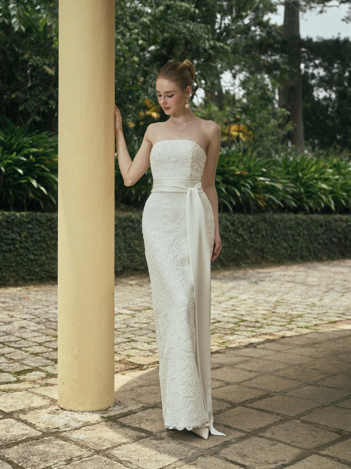 TULIP LACE GOWN
