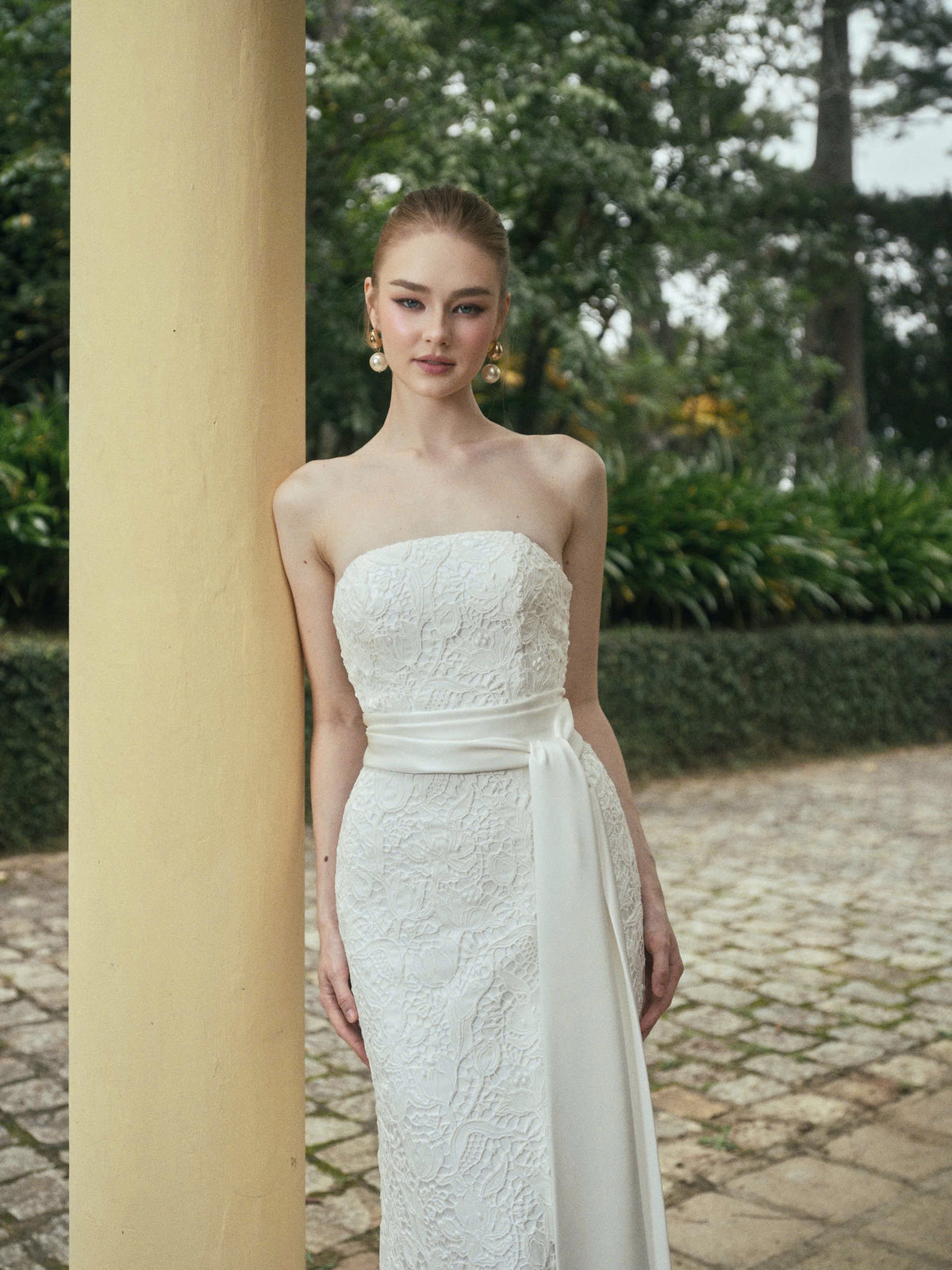 TULIP LACE GOWN