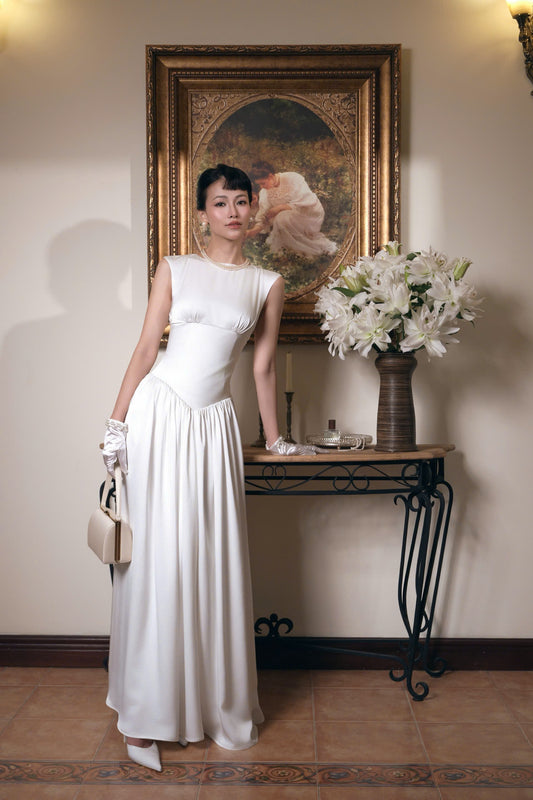 𝐂𝐎𝐋𝐋𝐈𝐍 𝐃𝐑𝐄𝐒𝐒