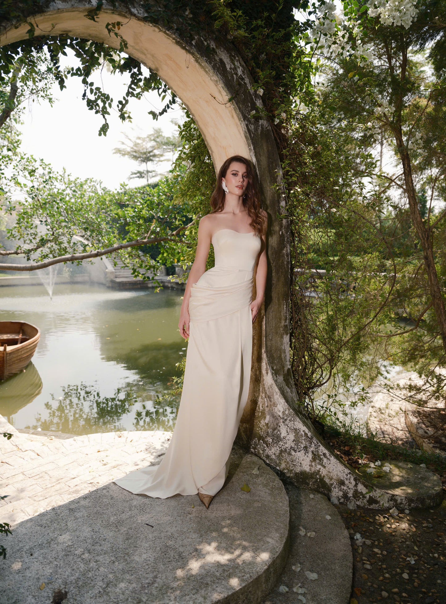 AURA GOWN
