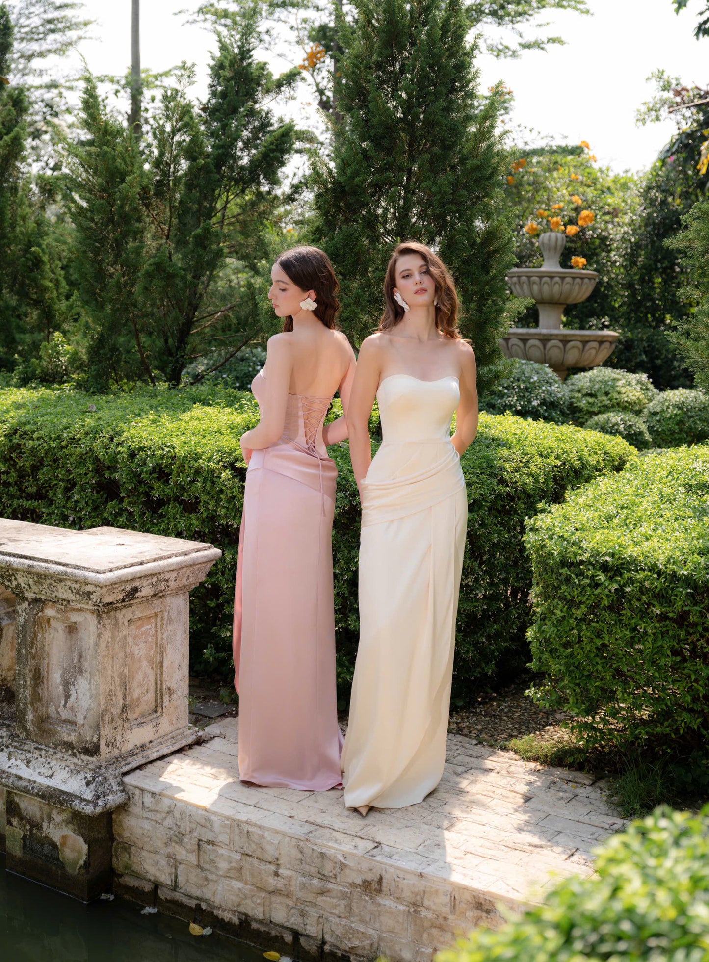 AURA GOWN