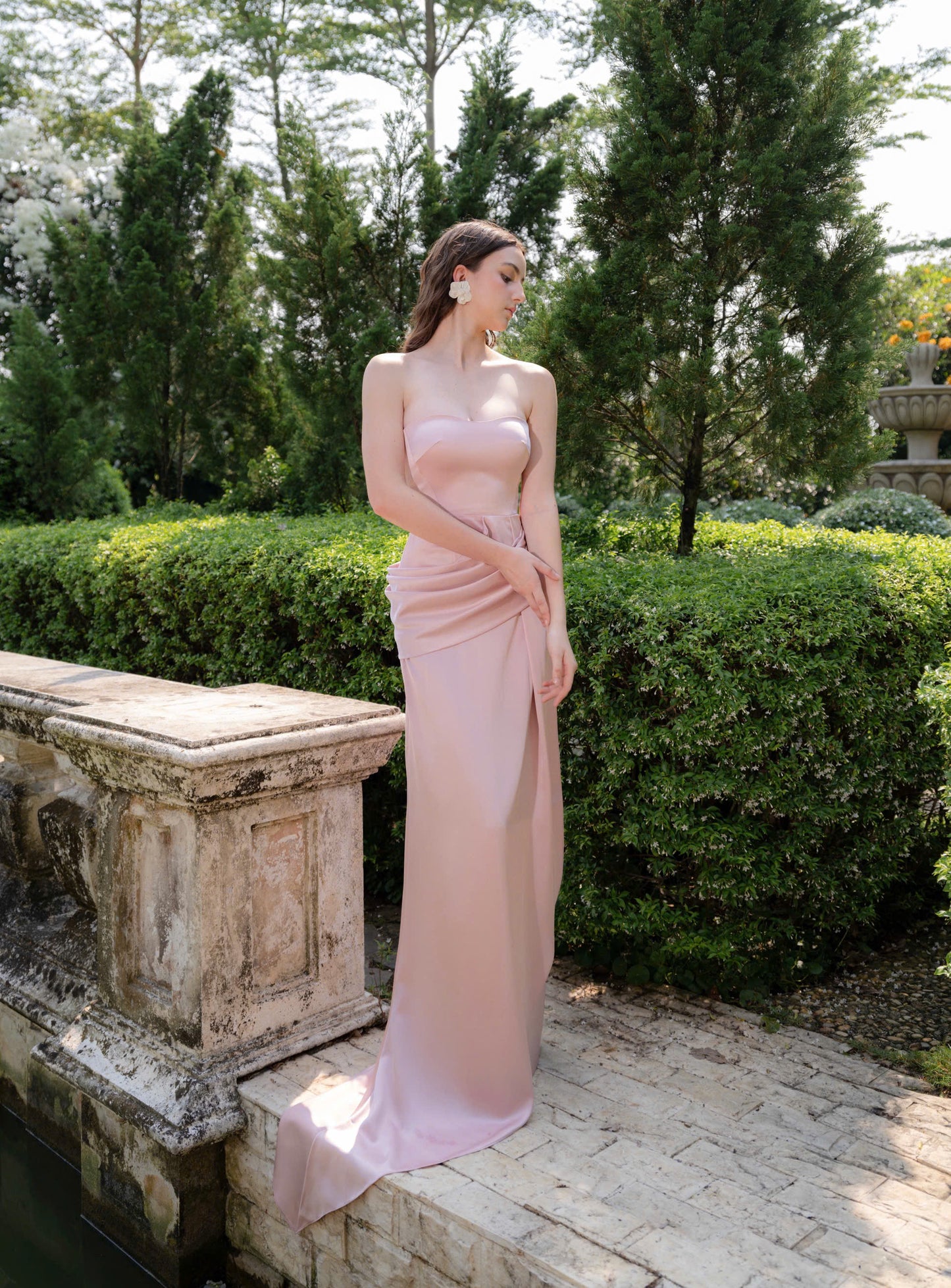 AURA GOWN
