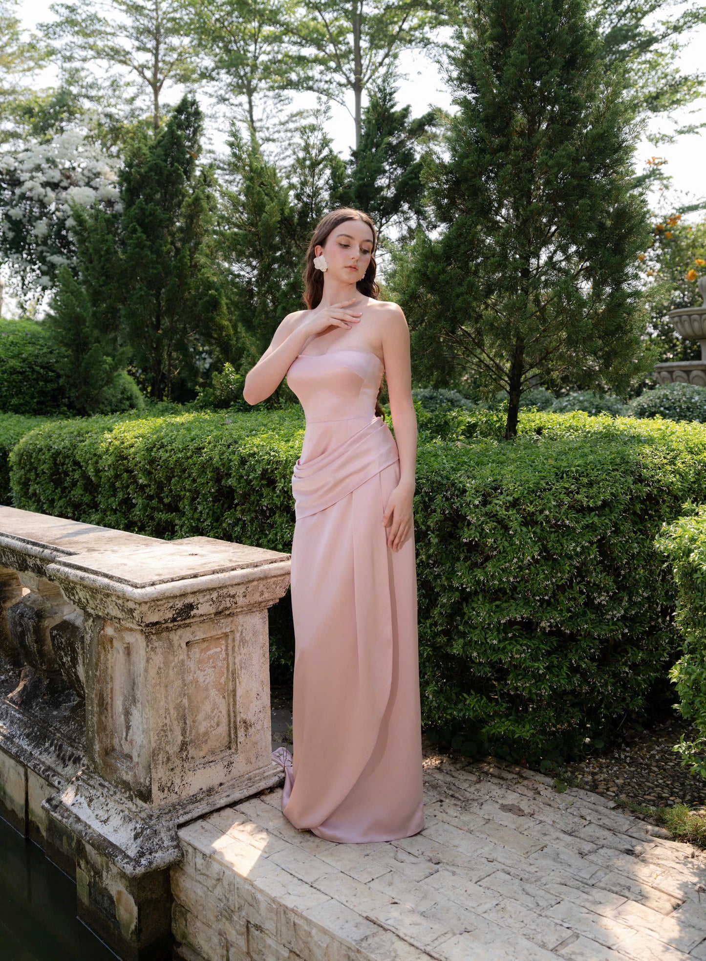 AURA GOWN