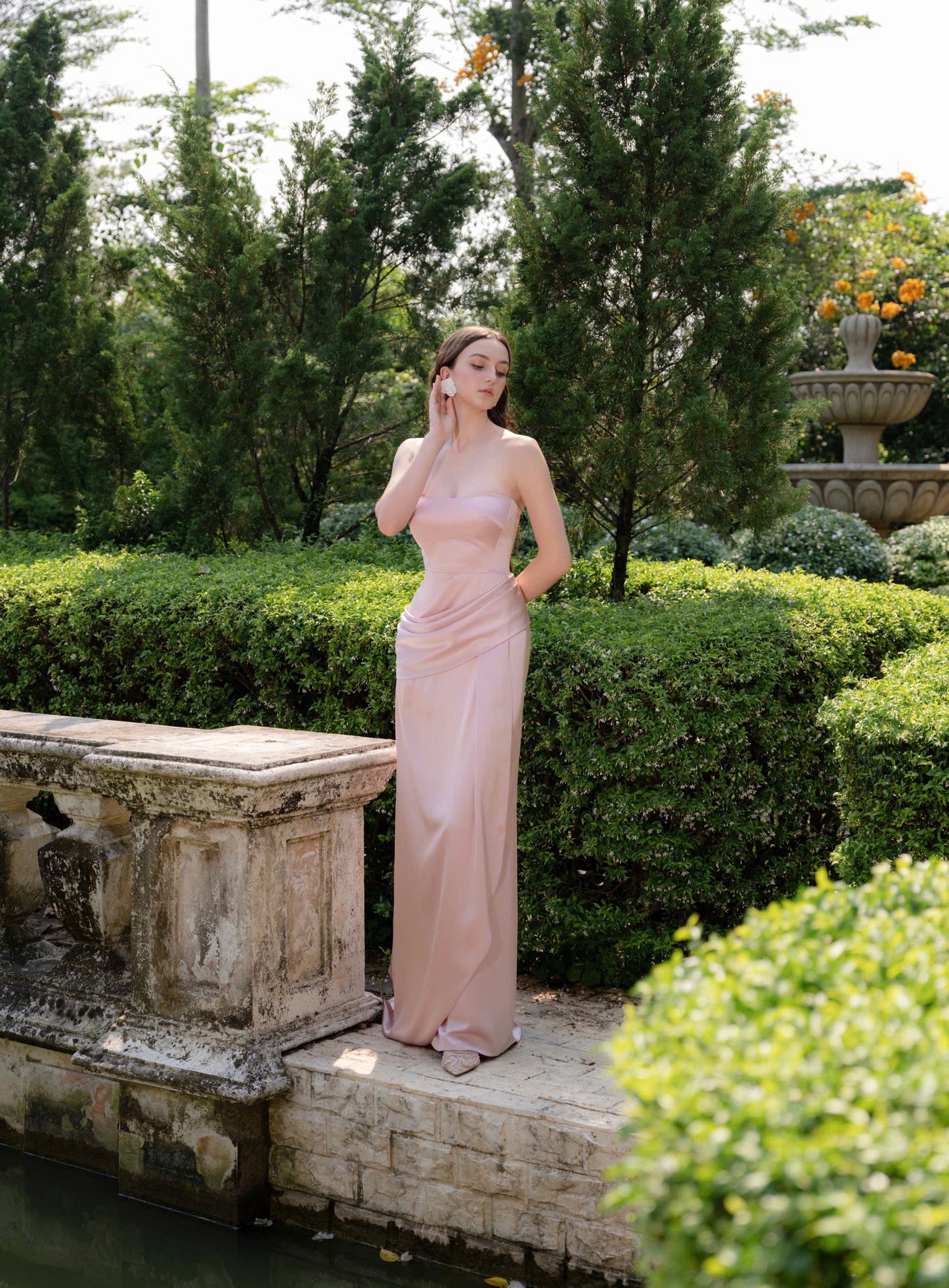 AURA GOWN