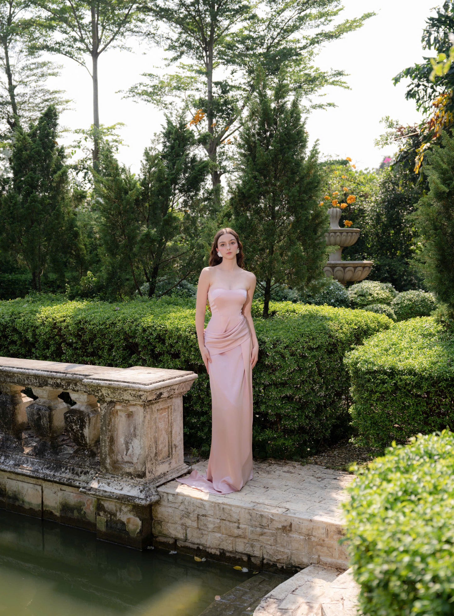 AURA GOWN