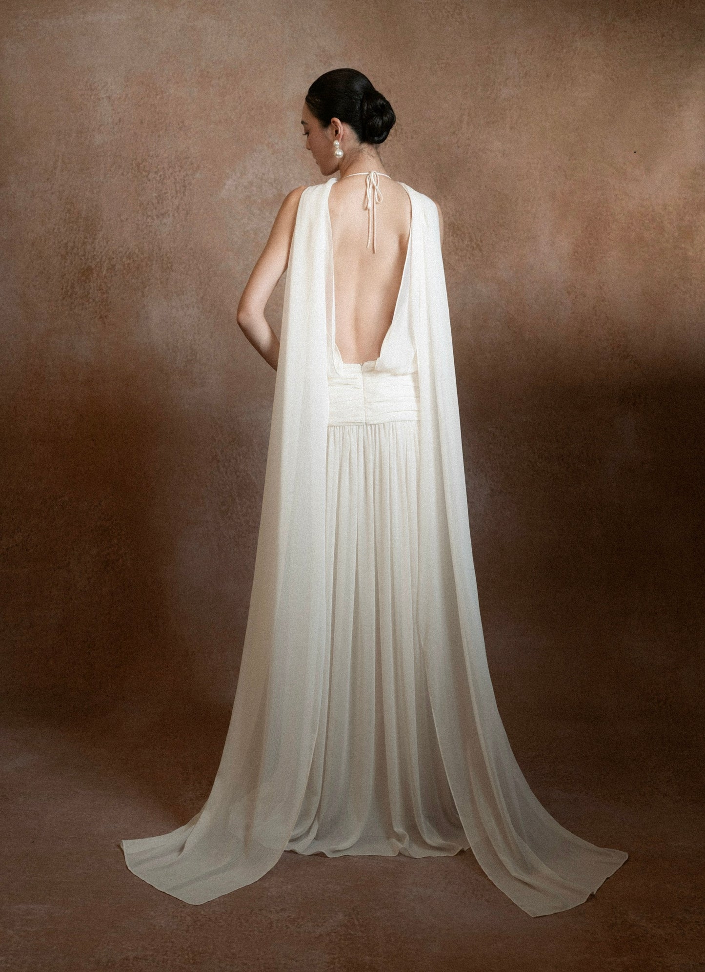 ELVA GOWN
